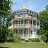 Octagon house 